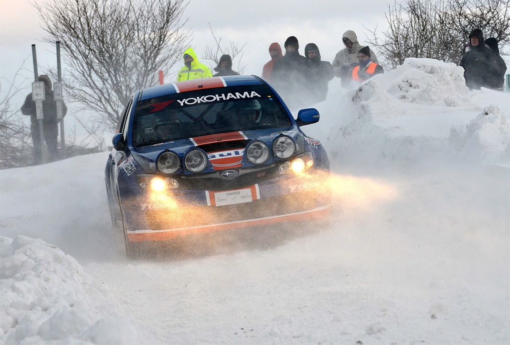 Max Christensen og Preben Jensen kørte et meget veldisponeret løb i snevejret i deres Subaru Impreza og kom flot i gang med danmarksmesterskabet 2013
(Foto: Morten Dam)
